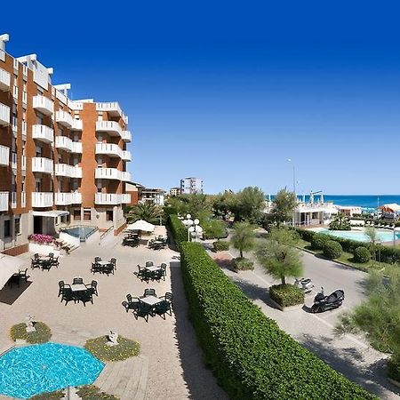 Hotel Continental Fano Esterno foto
