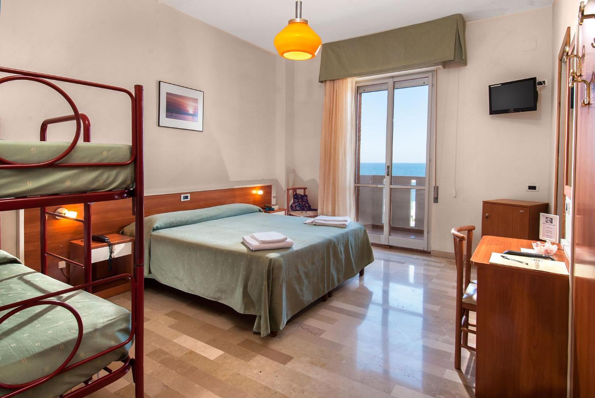 Hotel Continental Fano Camera foto