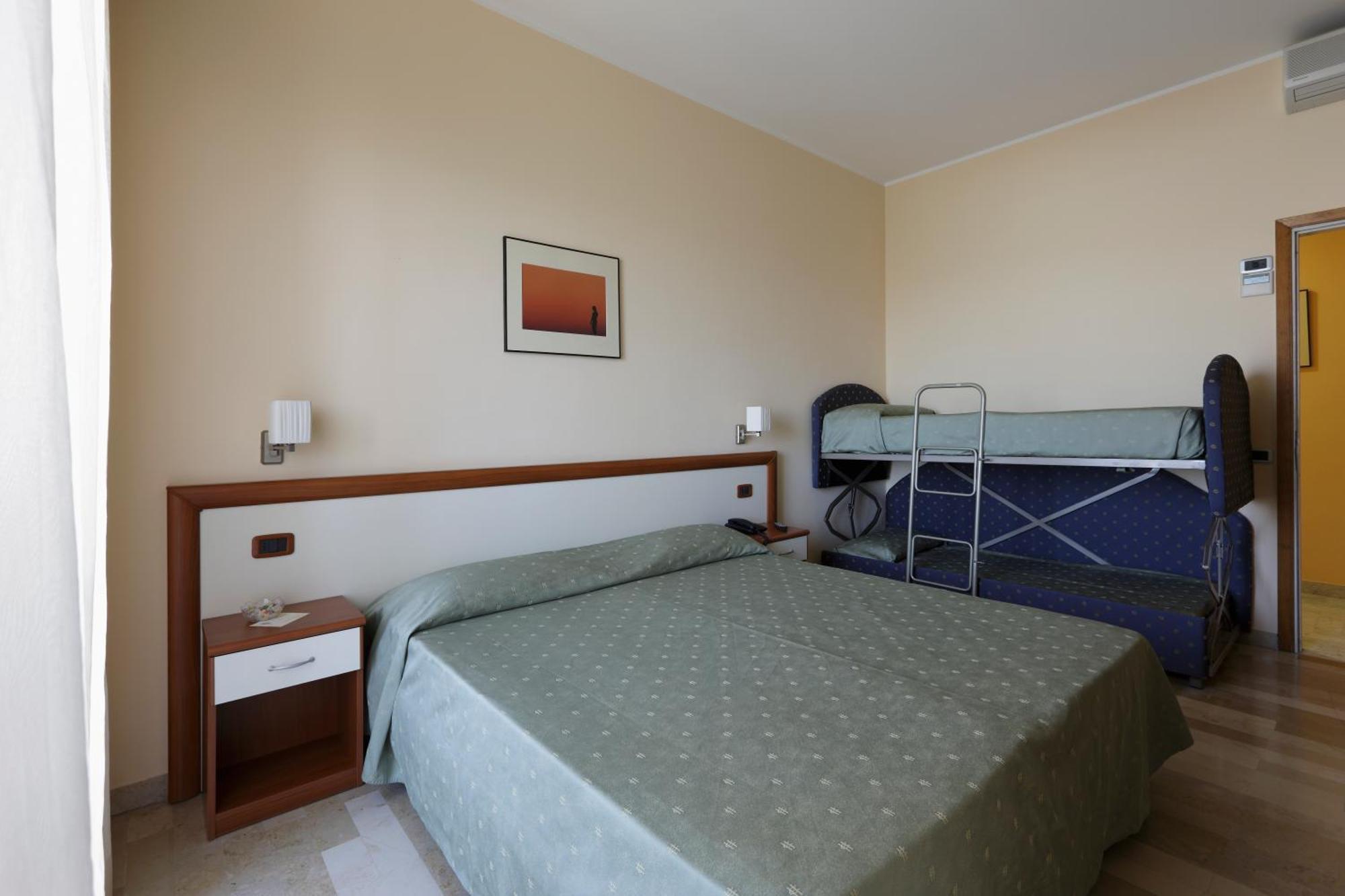 Hotel Continental Fano Camera foto