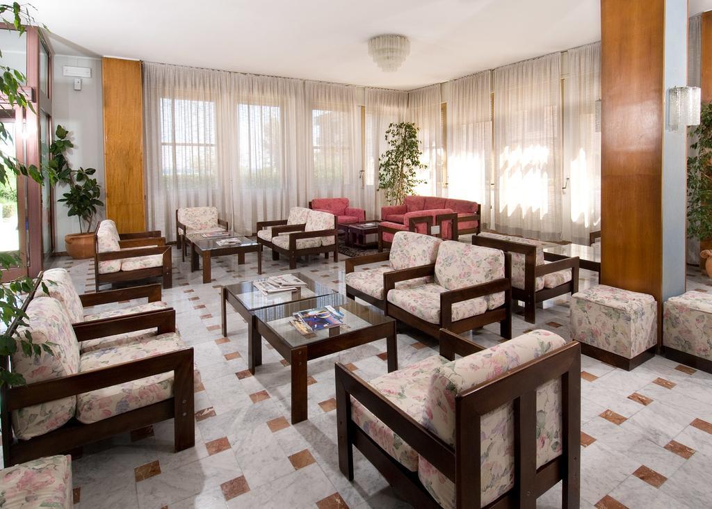 Hotel Continental Fano Esterno foto